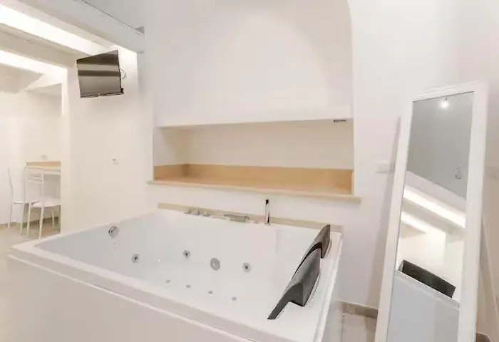 Pensión Labicana 4*